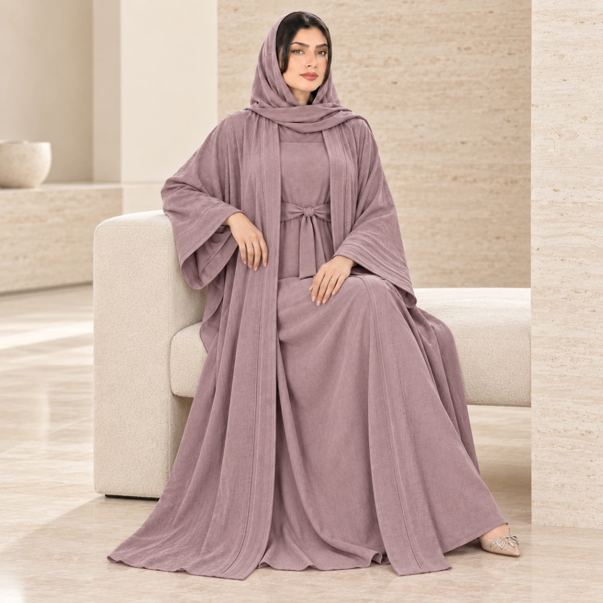 عباية مفتوحة مع حزام