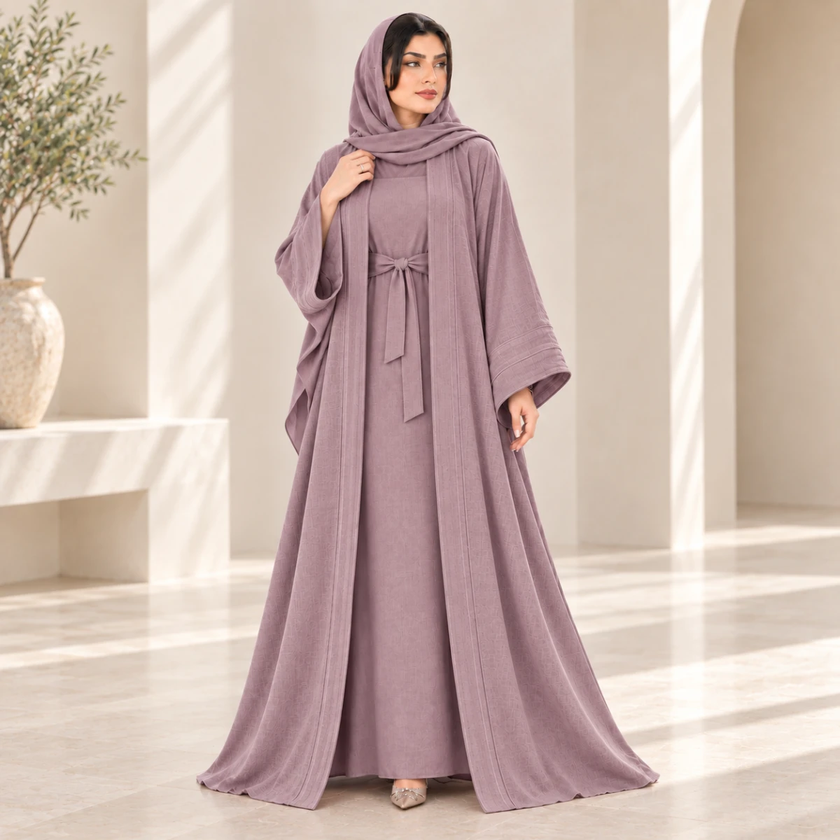 عباية مفتوحة مع حزام